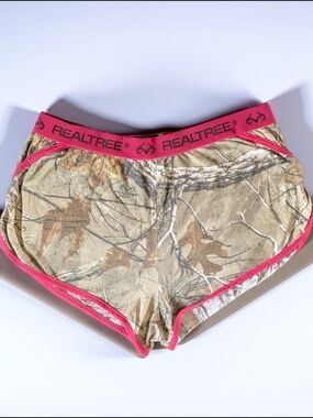 Realtree Camouflage Athletic Shorts  Woodland Pink Women's Size S  Lightweight